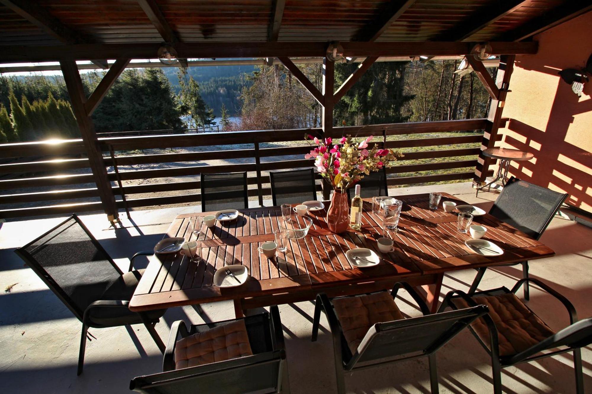 הוילה ליפנו נאד וויטאבו Pink House Lipno מראה חיצוני תמונה